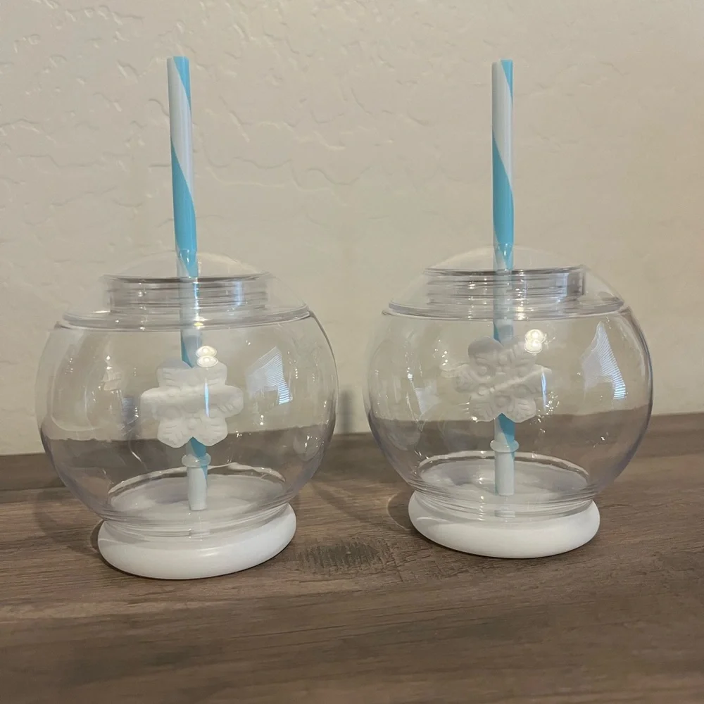 Target Bullseyes Playground Christmas Snow Globe Cup With Snowflake Straw